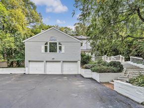 39 Fleets Cove Road, Huntington NY 11743
