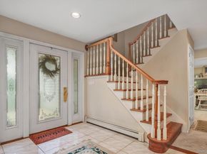 39 Fleets Cove Road, Huntington NY 11743