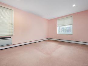 25 Canterbury Road 3F, Great Neck NY 11021