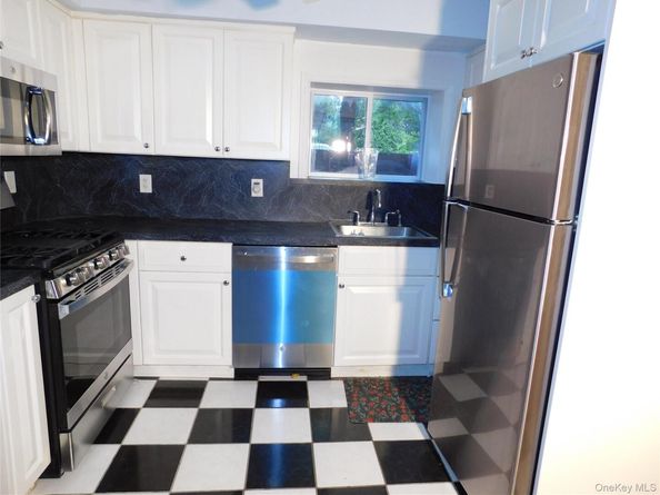 61 Newport Road, Yonkers NY 10710