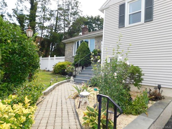 61 Newport Road, Yonkers NY 10710