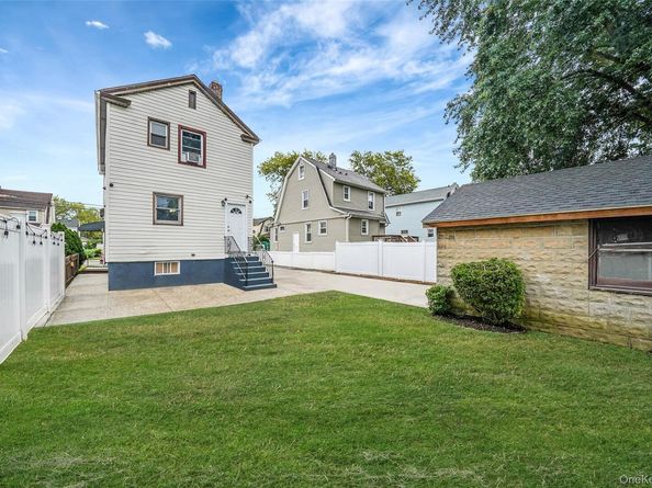 76 Cambridge Street, Valley Stream NY 11581