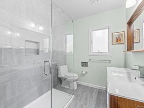 18 Rose Lane, New Hyde Park NY 11040