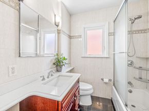 18 Rose Lane, New Hyde Park NY 11040