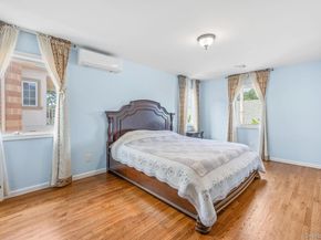 18 Rose Lane, New Hyde Park NY 11040