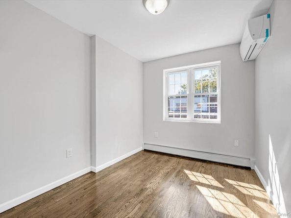 147-48 76th Road, Flushing NY 11367