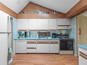 18 Sterling Place, Sayville NY 11782