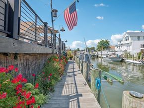 650 S 9th Street, Lindenhurst NY 11757