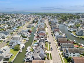 650 S 9th Street, Lindenhurst NY 11757