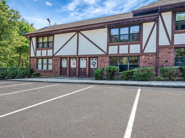 140 Bailey Court 140, Middle Island NY 11953