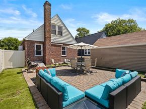 47 Alden Avenue, Valley Stream NY 11580