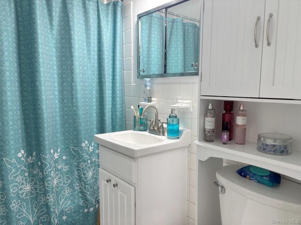 315 232nd Street 2M, Bronx NY 10463