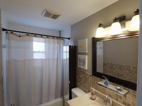 230 E New York Avenue, Valley Stream NY 11580