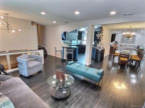 417 Bunker Drive, Oceanside NY 11572