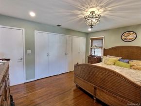 417 Bunker Drive, Oceanside NY 11572