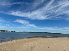 535 Bay Home Road, Southold NY 11971