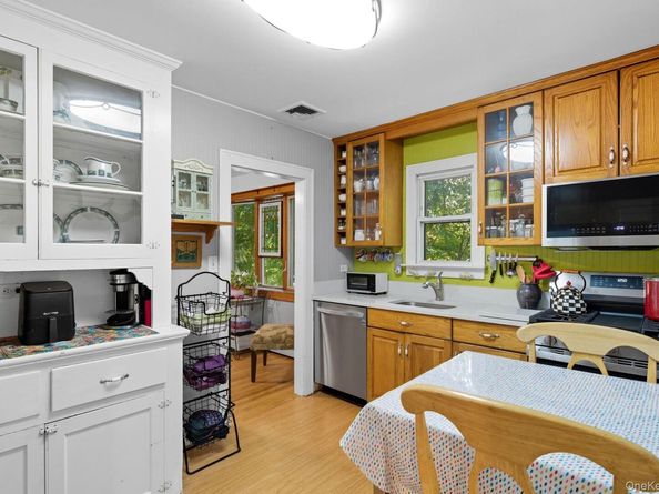 24 Overlook Drive, Huntington NY 11743