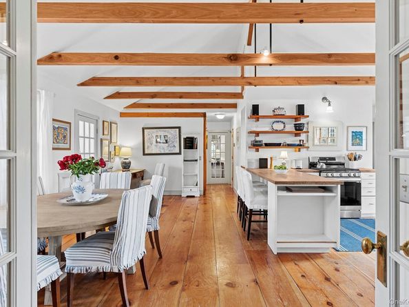 140 Damascus Road, East Quogue NY 11942