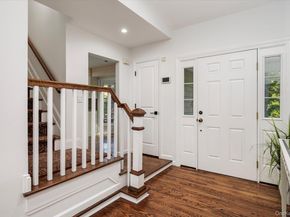 16 Tuxedo Drive, Melville NY 11747