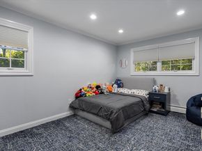 16 Tuxedo Drive, Melville NY 11747