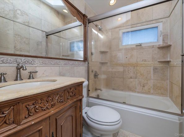 2863 Harbor Road, Merrick NY 11566