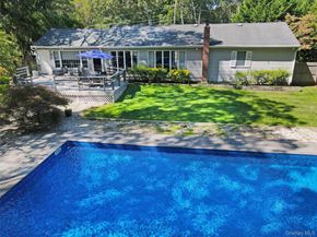 72 Mahogany Road, Rocky Point NY 11778