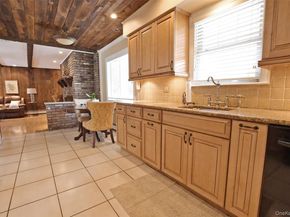 72 Mahogany Road, Rocky Point NY 11778