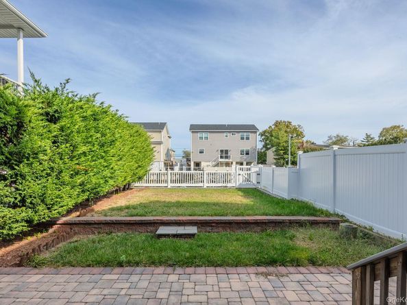 243 Sportsmans Avenue, Freeport NY 11520