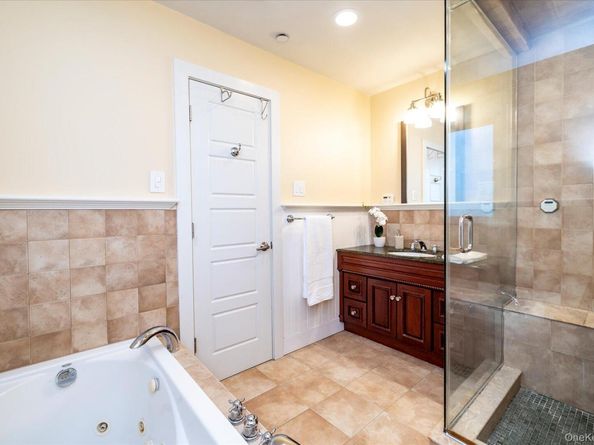 12 Vinton Street, Long Beach NY 11561