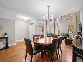 8 Eagle Circle, Bohemia NY 11716