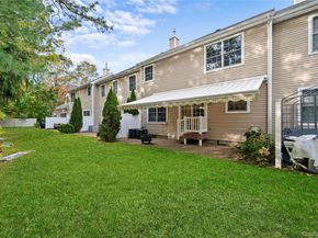 8 Eagle Circle, Bohemia NY 11716