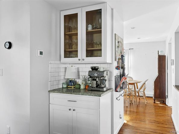 71 15th Avenue, Sea Cliff NY 11579