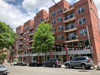 35-19 Leavitt Street