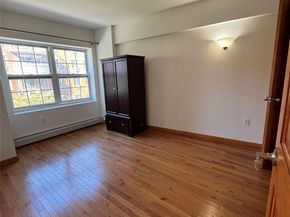 35-19 Leavitt Street 3E, Flushing NY 11354