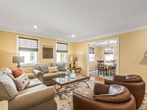 256 Garfield Avenue, Mineola NY 11501