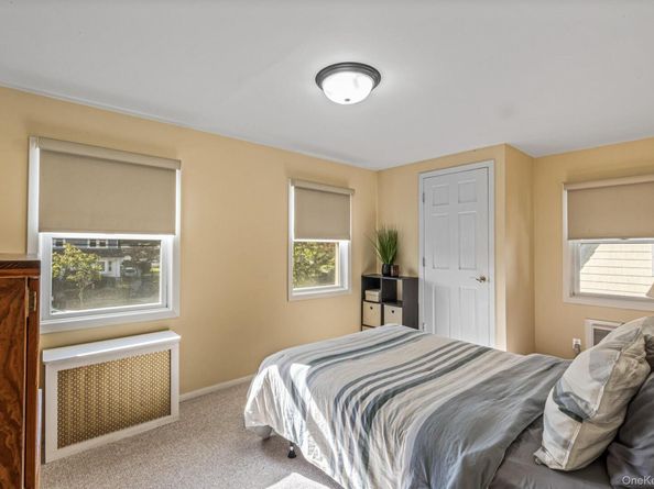 256 Garfield Avenue, Mineola NY 11501