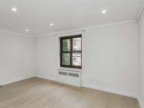 15 Hill Park Ave Avenue 1C, Great Neck NY 11021