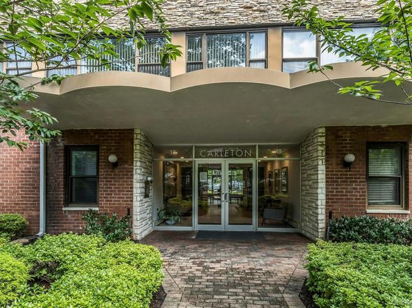 15 Hill Park Ave Avenue 1C, Great Neck NY 11021