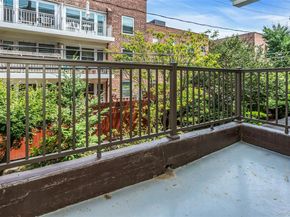 15 Hill Park Ave Avenue 1C, Great Neck NY 11021