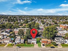 14 Lincoln Road N, Plainview NY 11803