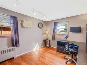 14 Lincoln Road N, Plainview NY 11803