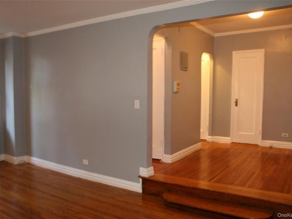 306 E Mosholu Parkway S 1F, Bronx NY 10458