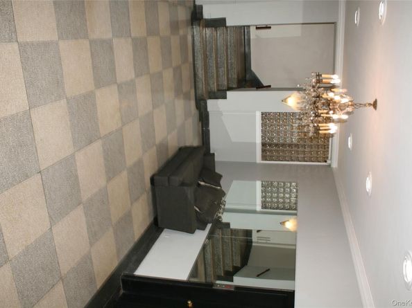 306 E Mosholu Parkway S 1F, Bronx NY 10458