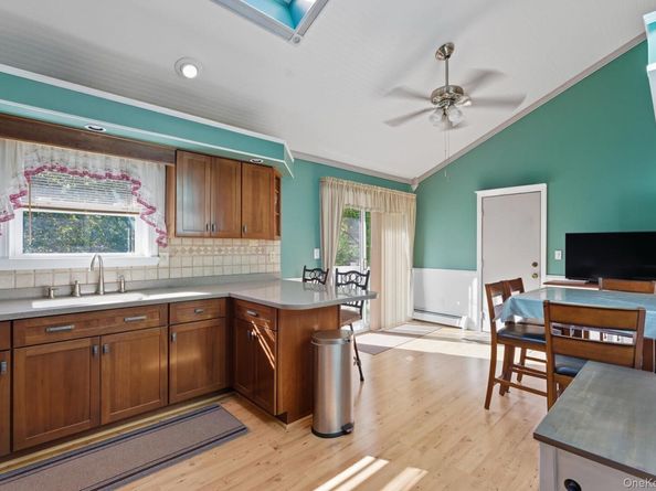 173 W End Avenue, Shirley NY 11967