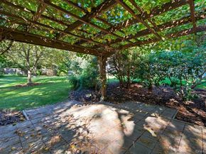 173 W End Avenue, Shirley NY 11967