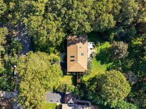 173 W End Avenue, Shirley NY 11967