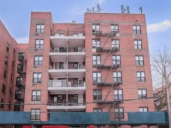 38-25 Parsons Boulevard