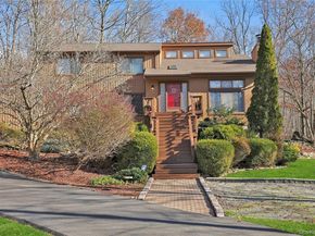 31 Powder Horn Road, Cortlandt Manor NY 10567