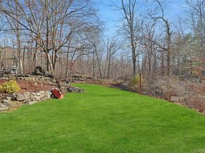 31 Powder Horn Road, Cortlandt Manor NY 10567