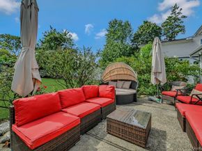 170 Wickfield Lane, North Babylon NY 11703